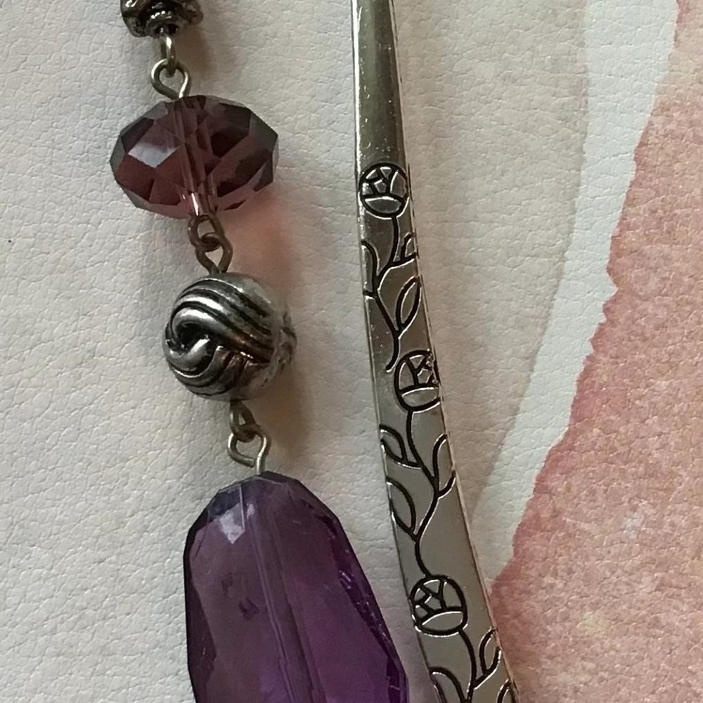 Tibetan Metal Bookmark Flower‎ Engraved Silver and Purple Beaded Hook Bookmark